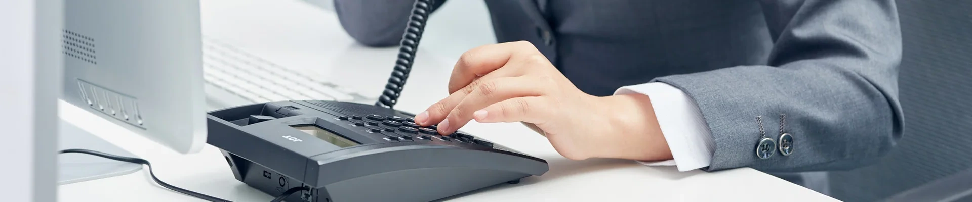 Susisiekite su mumis